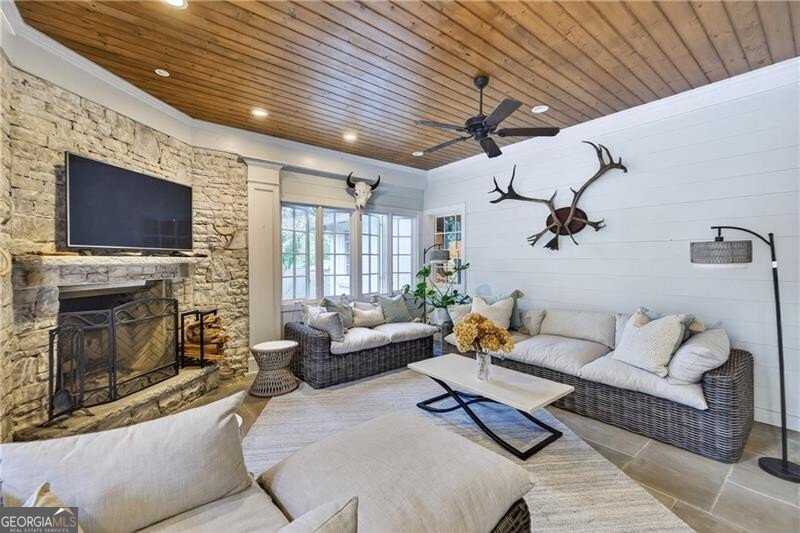 4045 Northside Drive Atlanta - 24
