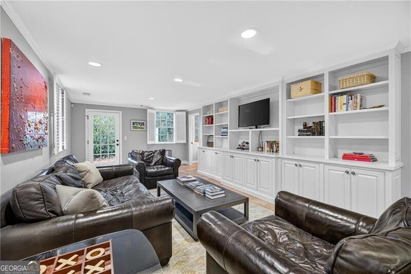 4045 Northside Drive Atlanta - 40