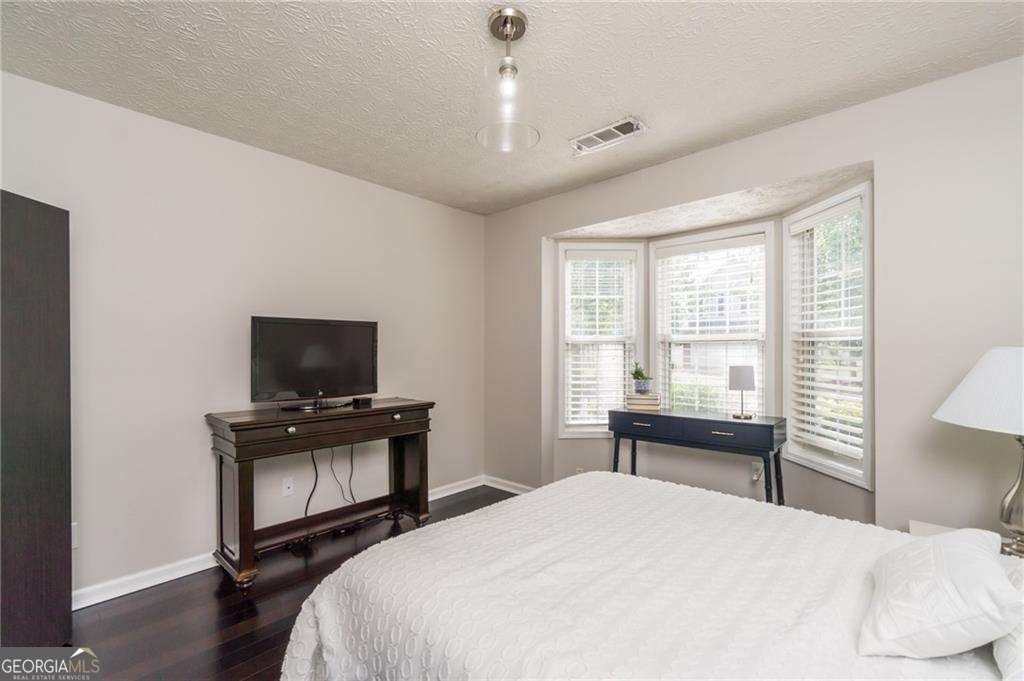 3462 Avensong Village Circle Milton - 17