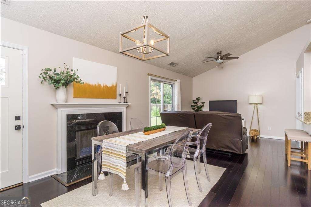 3462 Avensong Village Circle Milton - 4