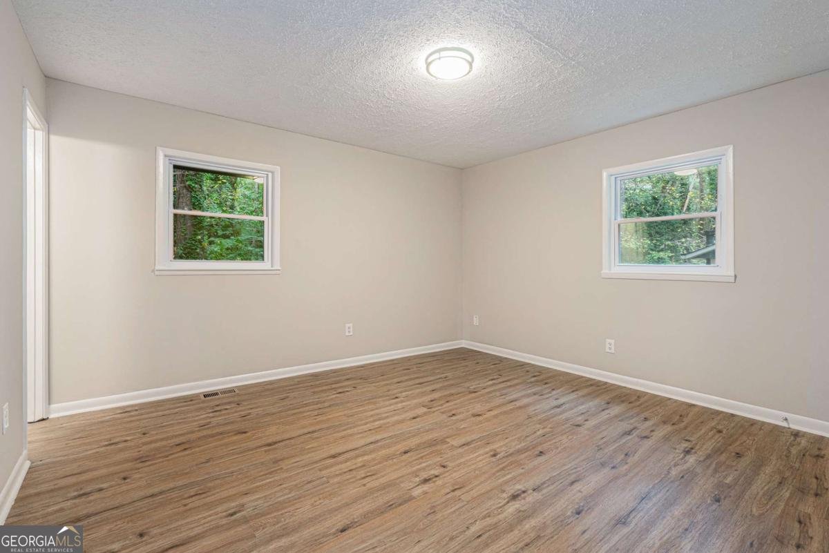 1513 Spruce Ridge Way Stone Mountain - 13