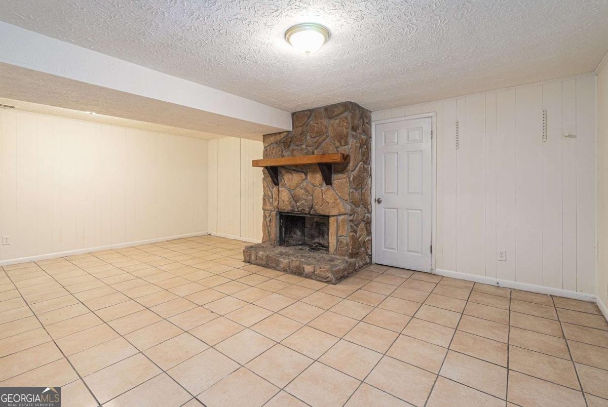 1513 Spruce Ridge Way Stone Mountain - 17