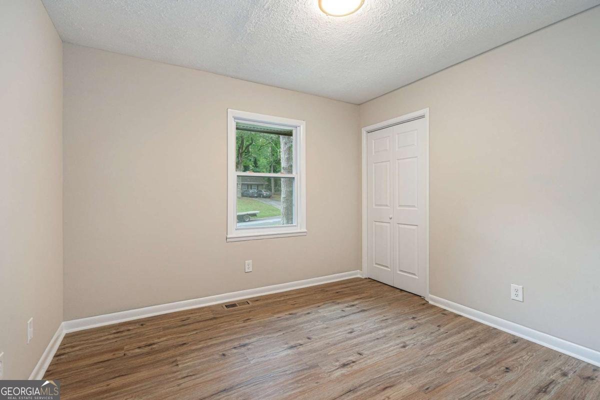 1513 Spruce Ridge Way Stone Mountain - 9