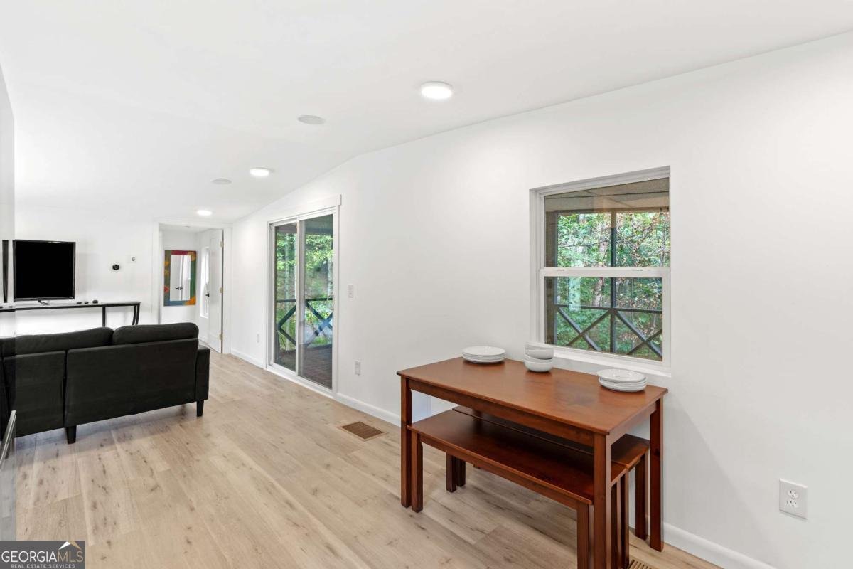 3551 Monroe Circle Gainesville - 22