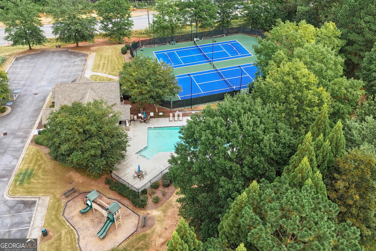 5865 Trailwood Court Suwanee - 32