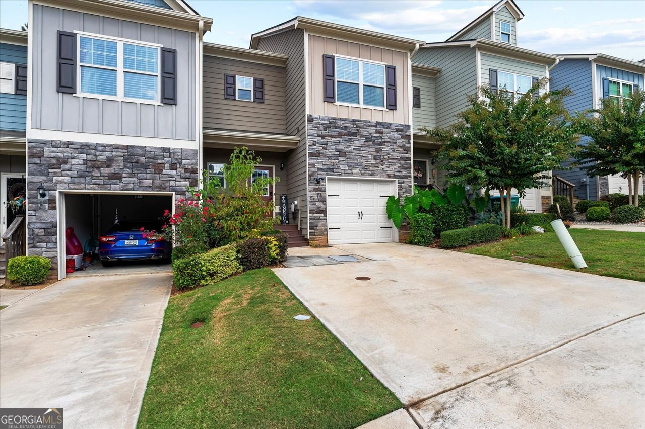 116 SPRING WAY Square Canton - 43