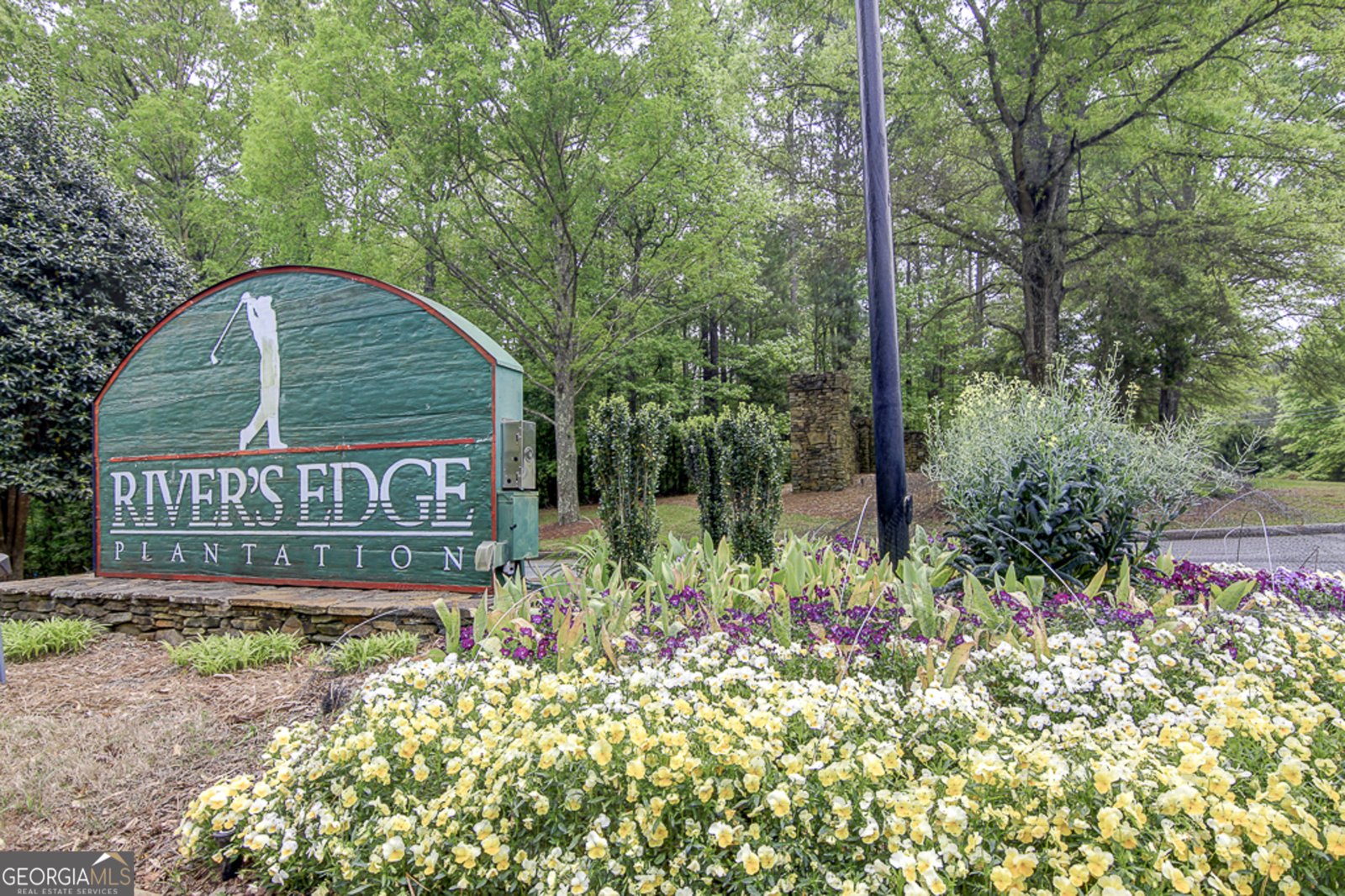 12350 Riviera Drive Fayetteville - 17
