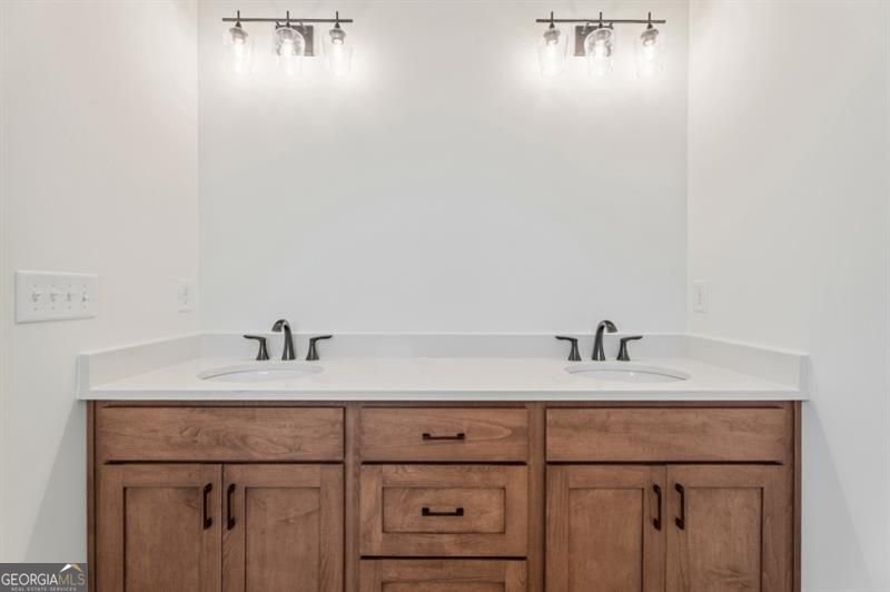 8340 Creekside Overlook Drive Gainesville - 28