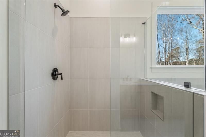 8340 Creekside Overlook Drive Gainesville - 33