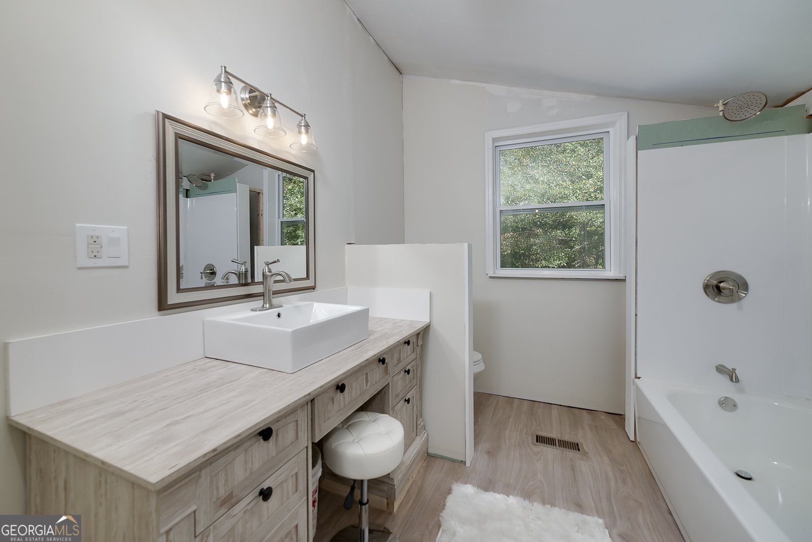 447 Grandview Road Mansfield - 44