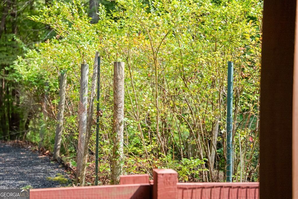 994 Whispering Pine Lane Cherry Log - 26