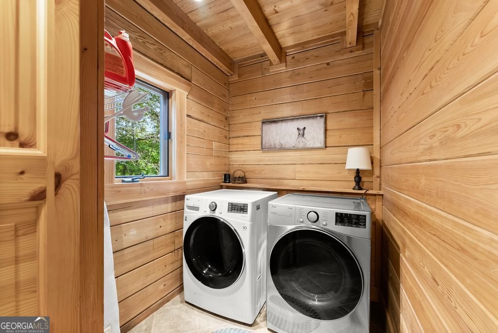 994 Whispering Pine Lane Cherry Log - 3