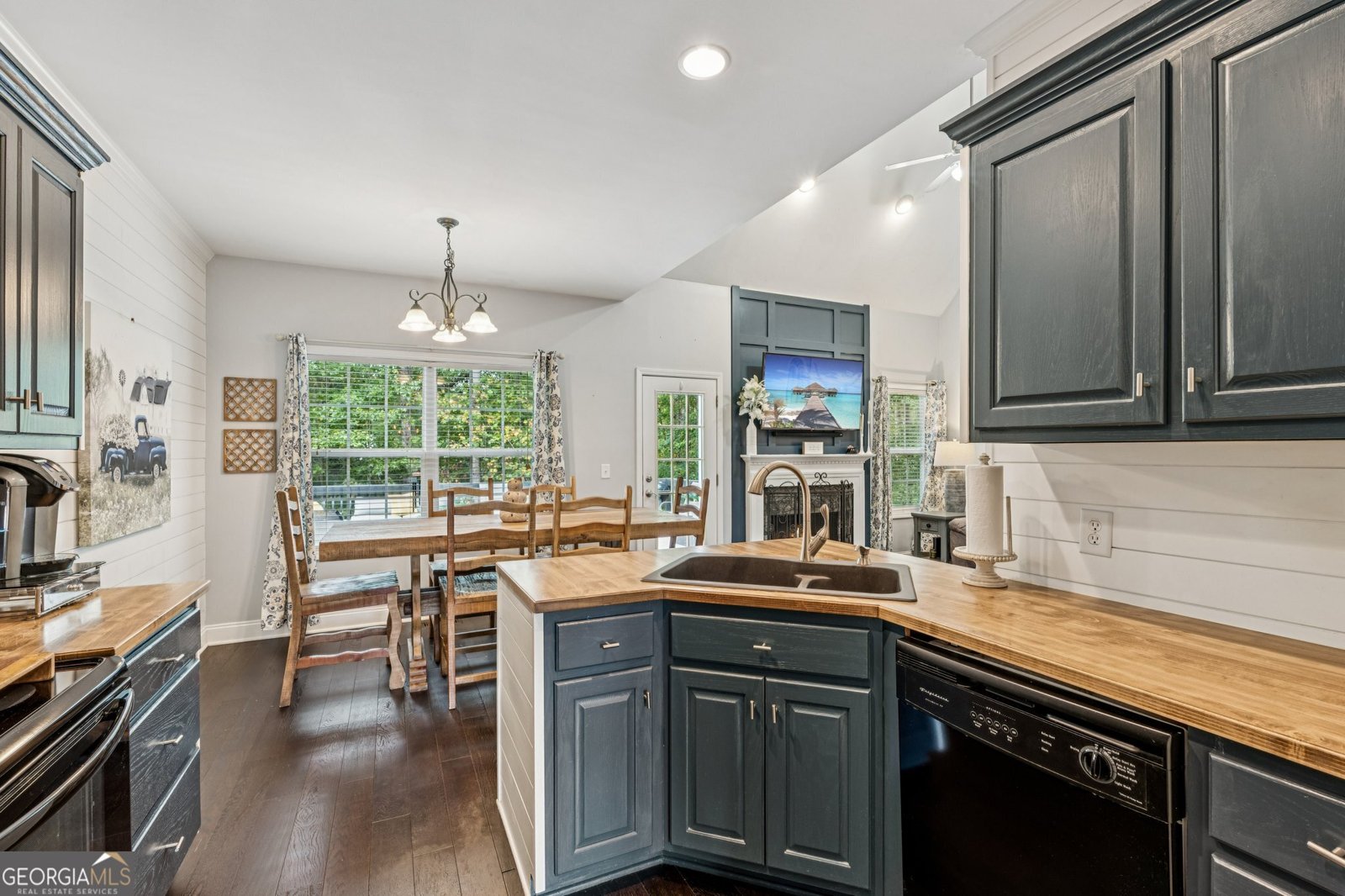 4606 Enfield Drive Gainesville - 8
