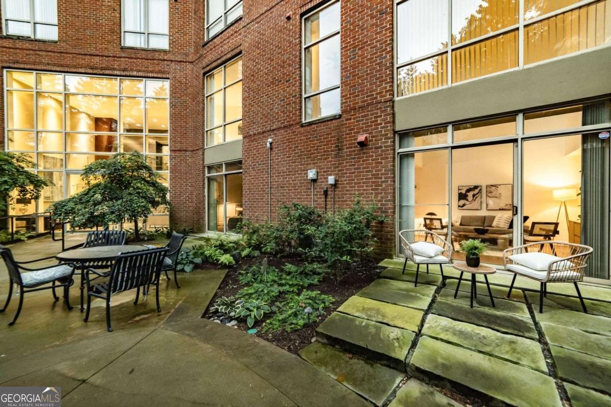2626 Peachtree Road Atlanta - 44