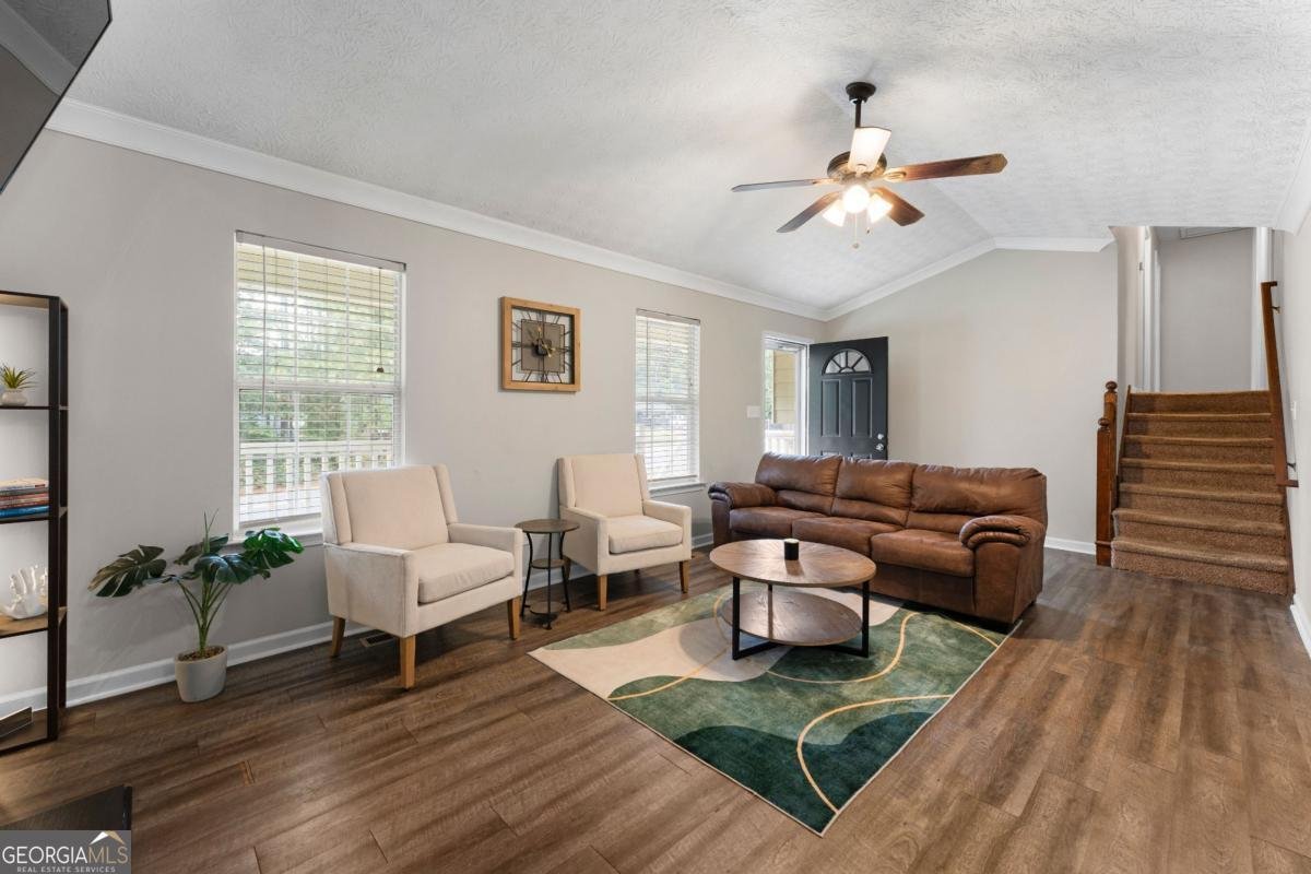 1890 Seals Road Dallas - 9