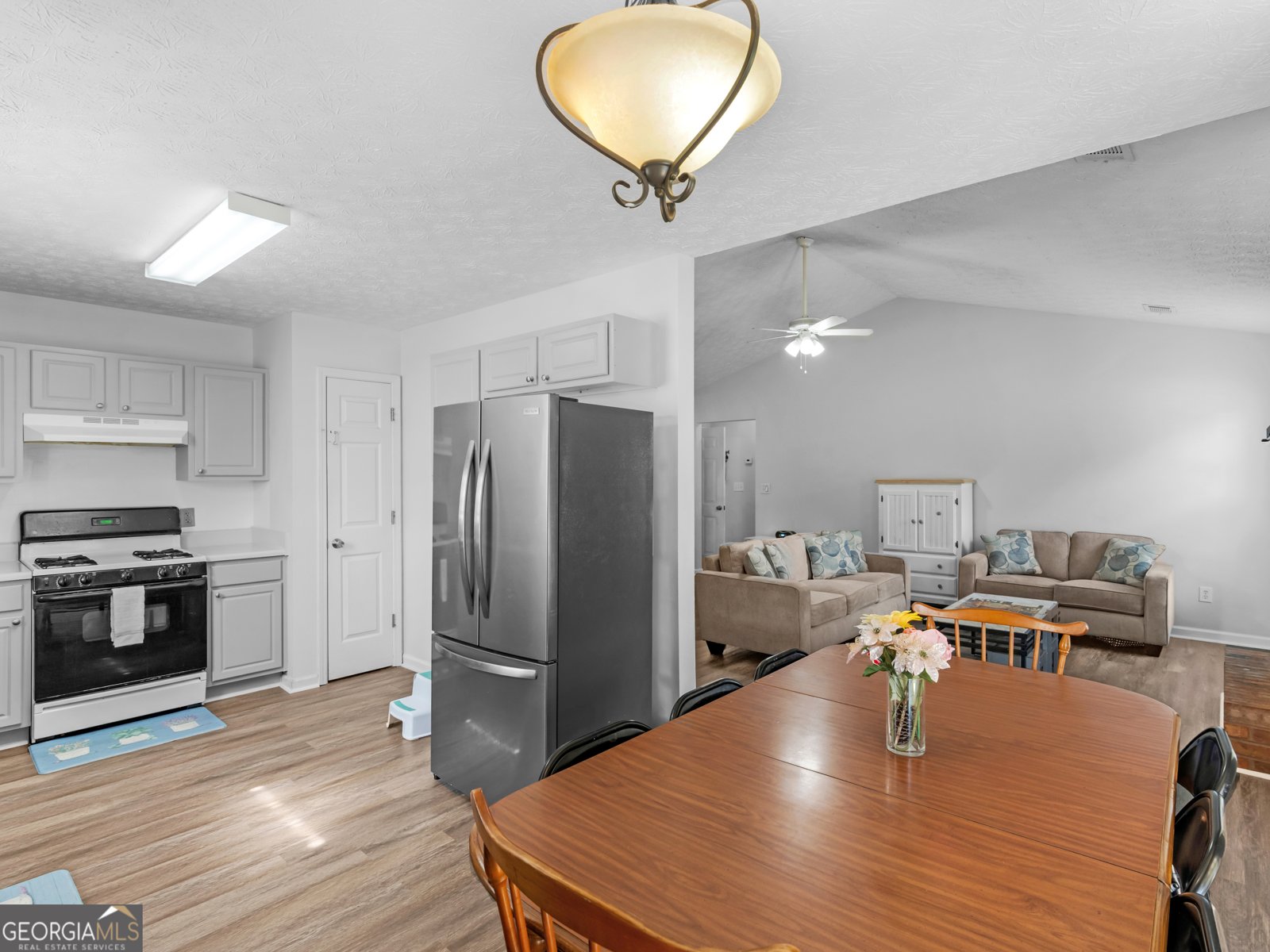 1740 Graystone Drive Hampton - 17
