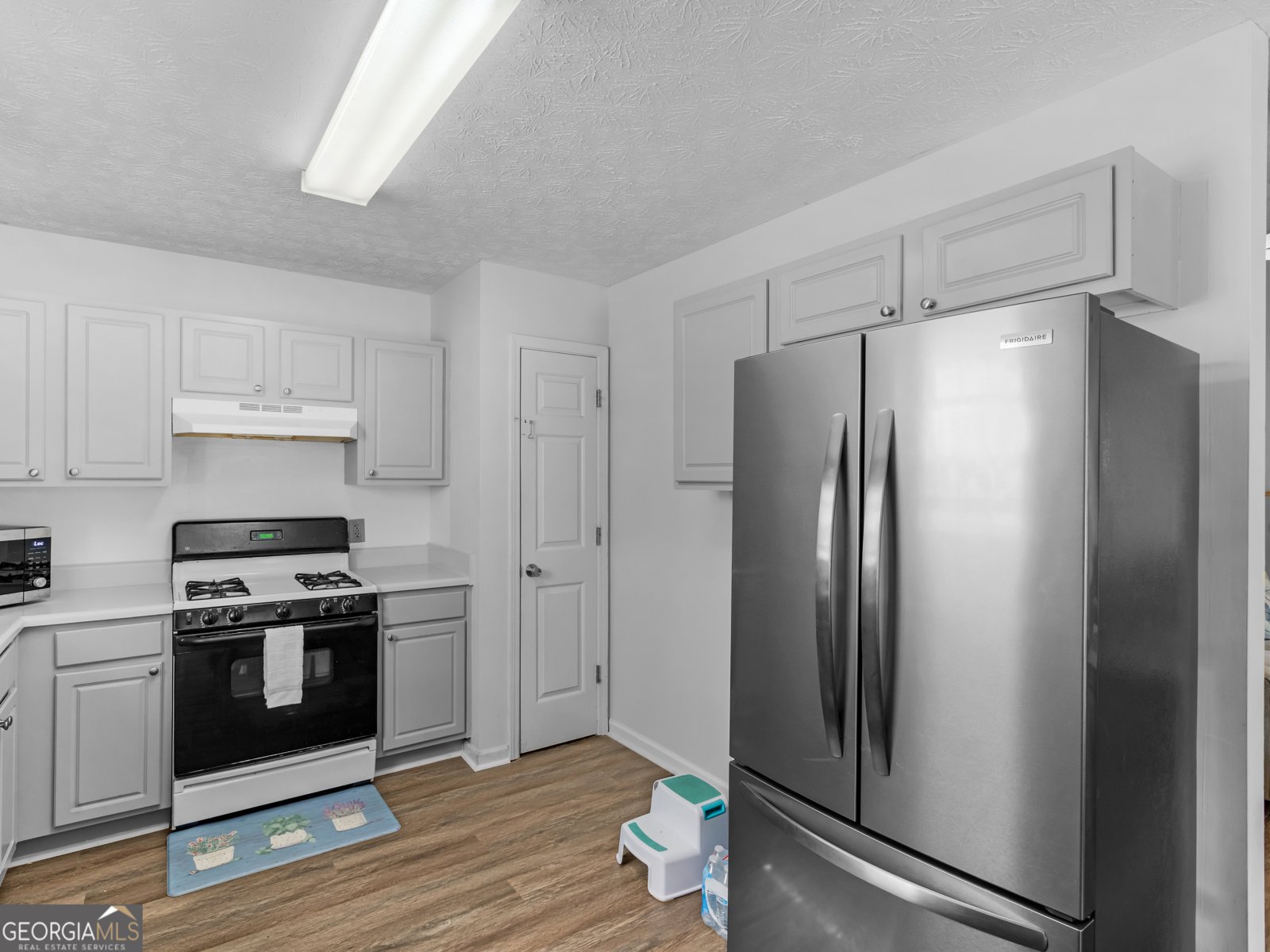 1740 Graystone Drive Hampton - 18