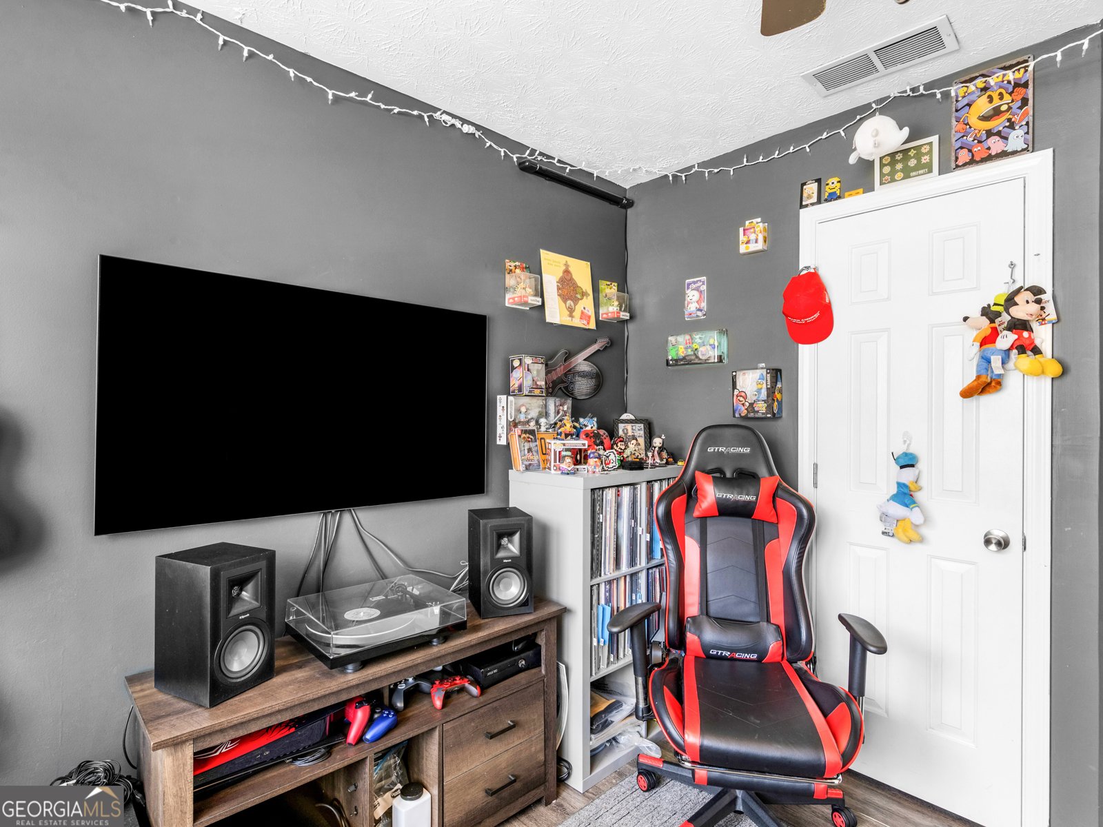 1740 Graystone Drive Hampton - 24