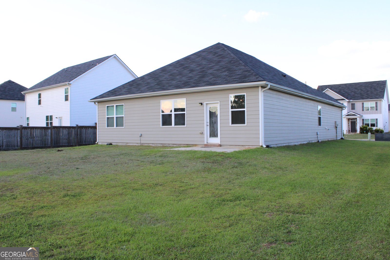 215 Barnyard Way Perry - 22