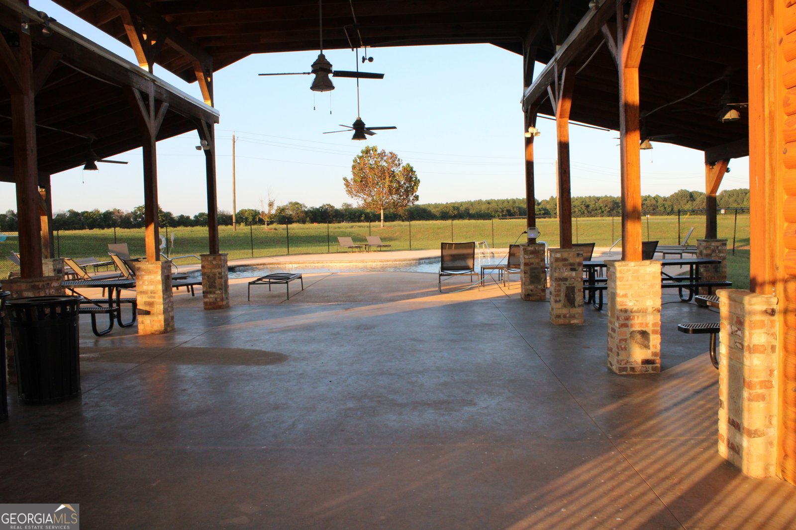 215 Barnyard Way Perry - 28