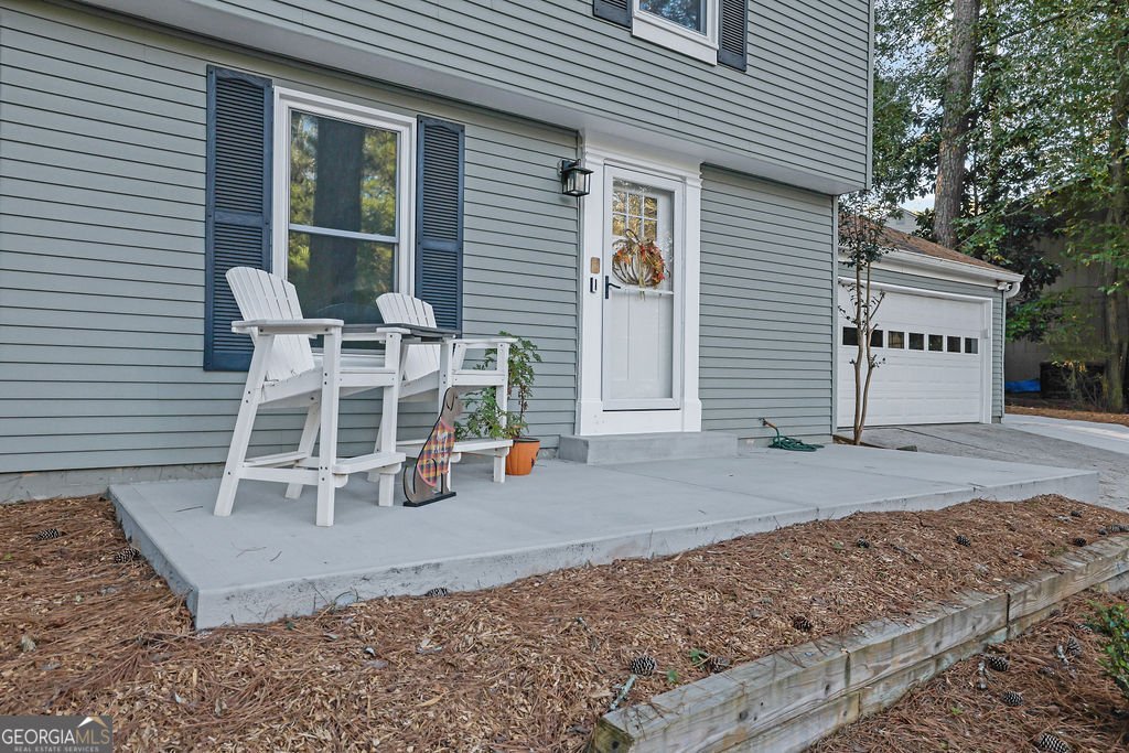 9715 Pond Circle Roswell - 3