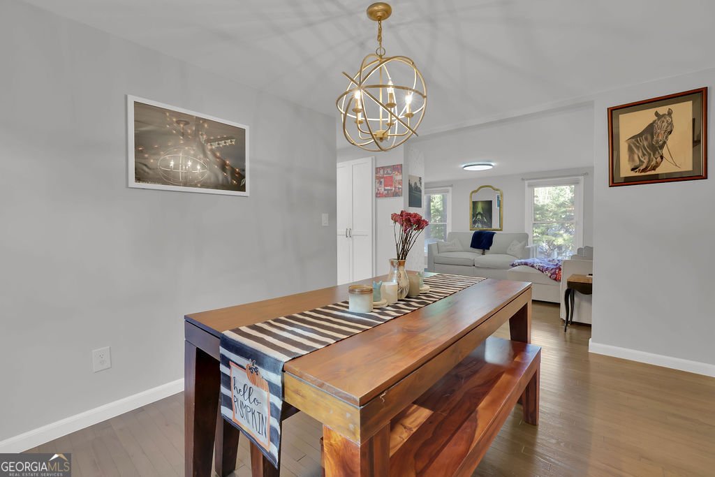 9715 Pond Circle Roswell - 30
