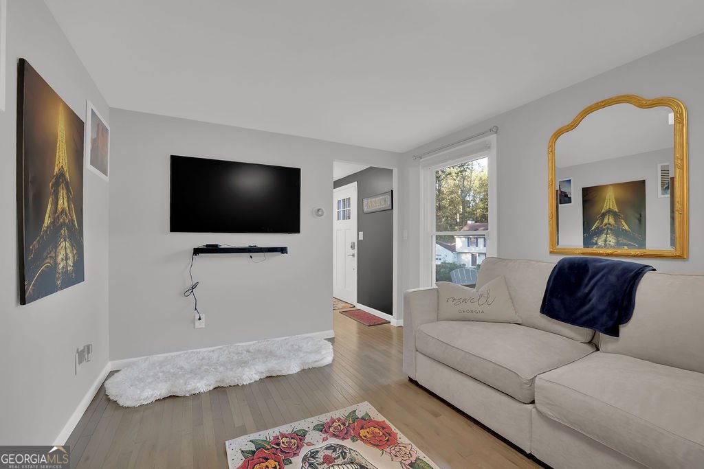 9715 Pond Circle Roswell - 32