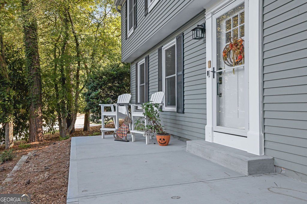 9715 Pond Circle Roswell - 4