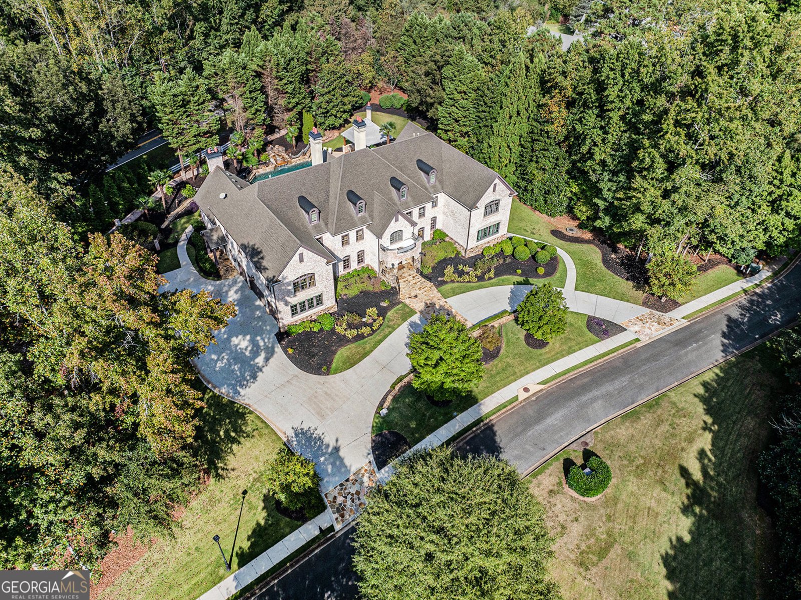 5005 Heatherwood Court Roswell - 2