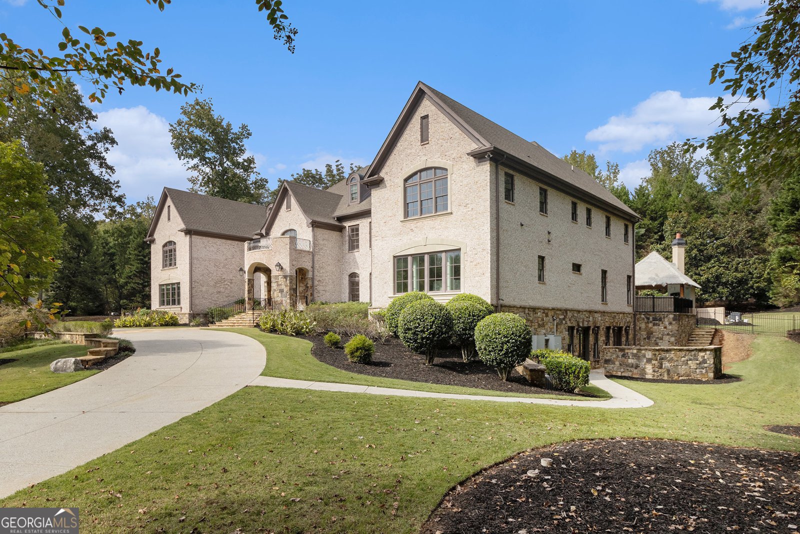 5005 Heatherwood Court Roswell - 3