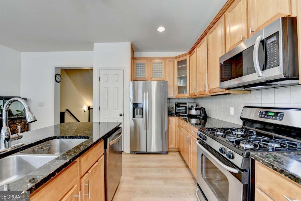 1177 Ridenour Boulevard Kennesaw - 5