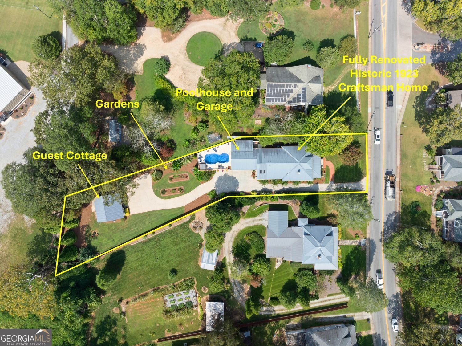 745 Washington Street Clarkesville - 2
