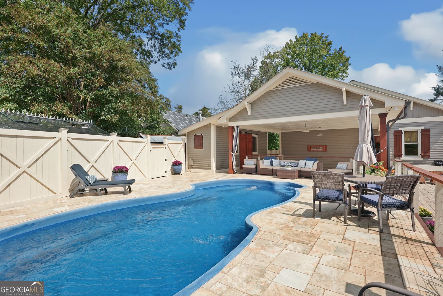 745 Washington Street Clarkesville - 21