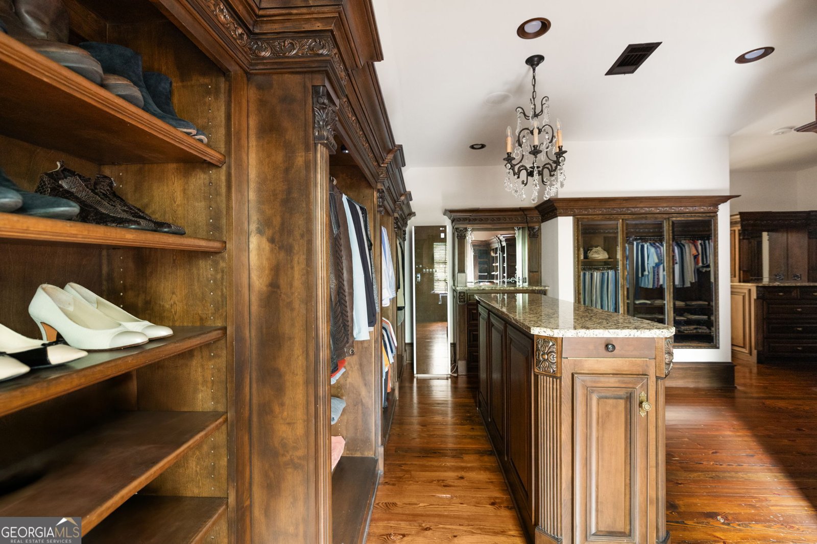 929 Middle Fork Trail Suwanee - 37