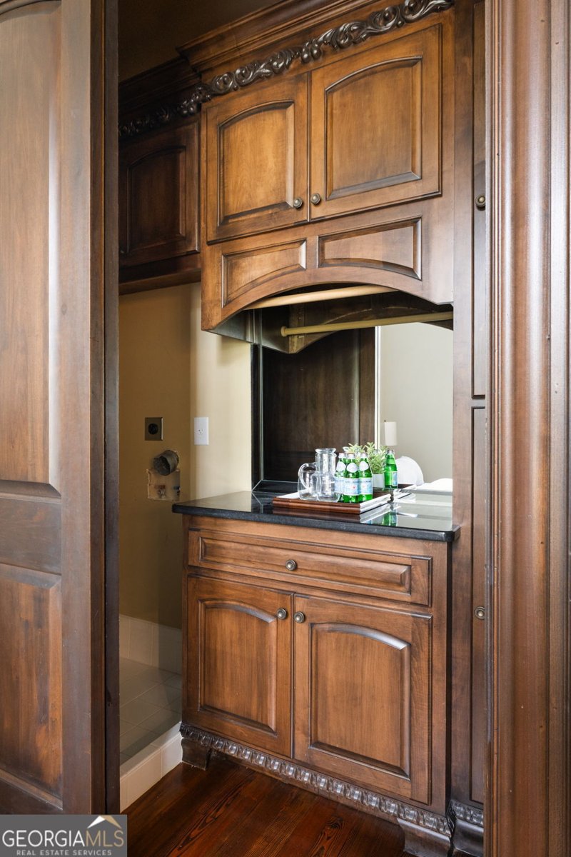 929 Middle Fork Trail Suwanee - 51