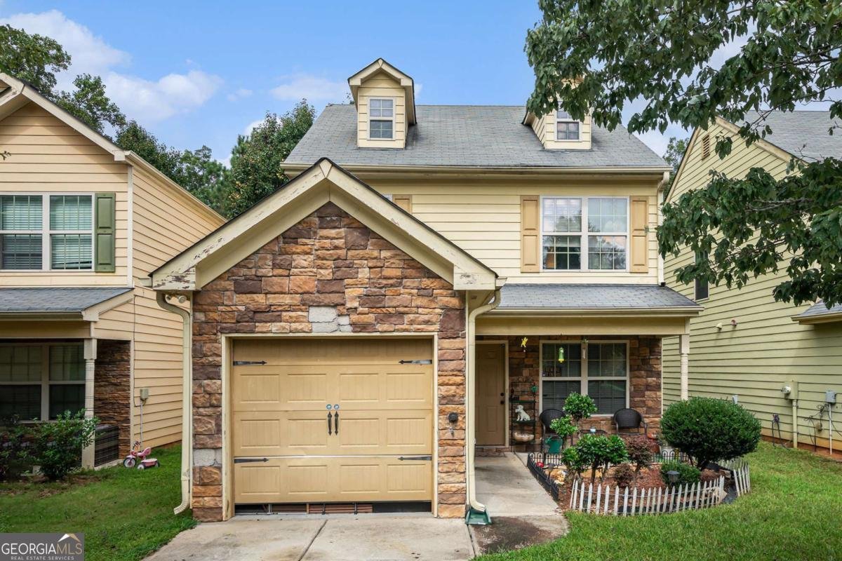 1045 Wedgewood Court Conyers - 1
