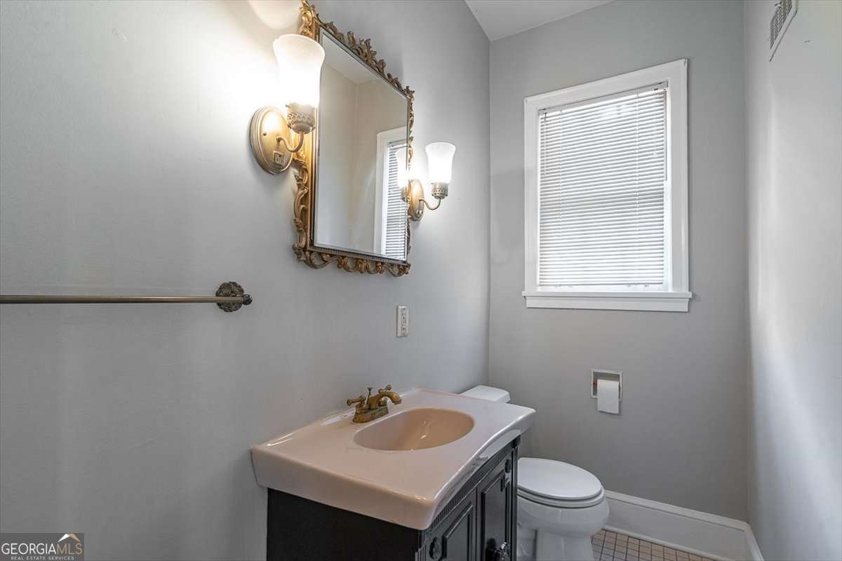 515 Hampton Court Athens - 10