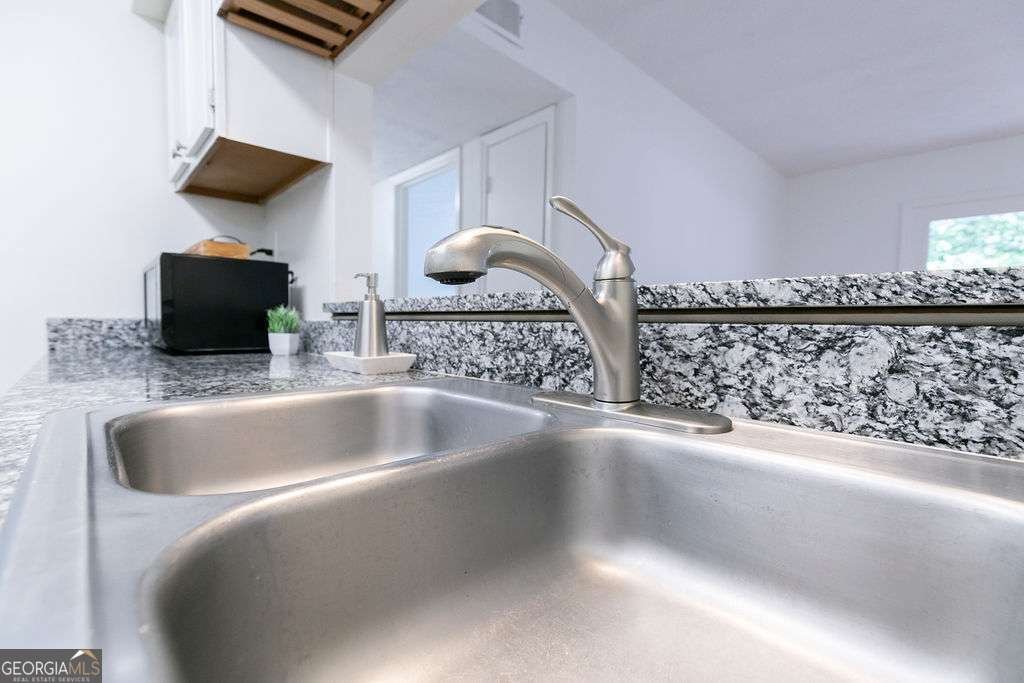 907 Tuxworth Circle Decatur - 16