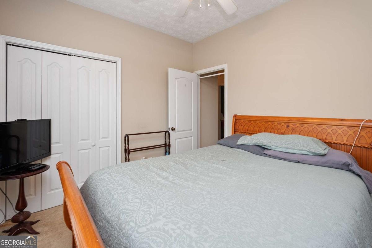 401 Nashua Drive Lagrange - 26