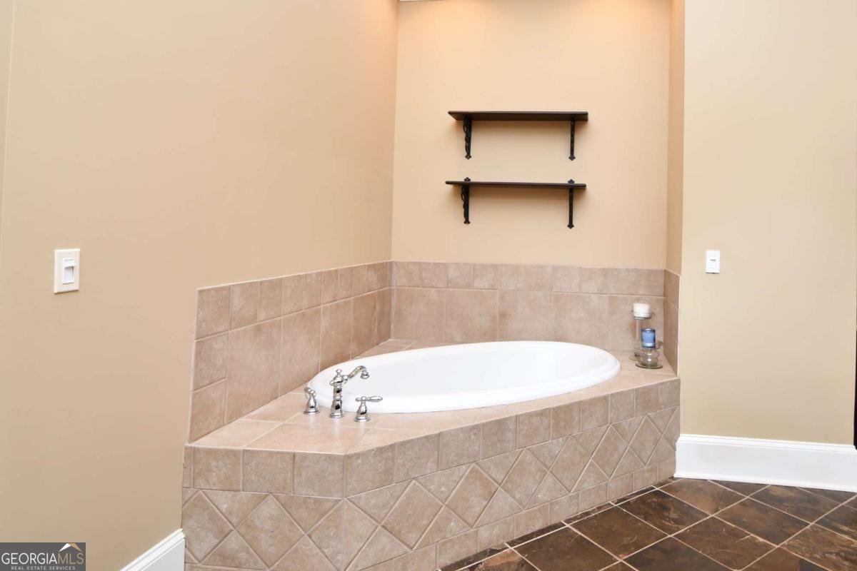 1040 Pimlico Lane Bishop - 26