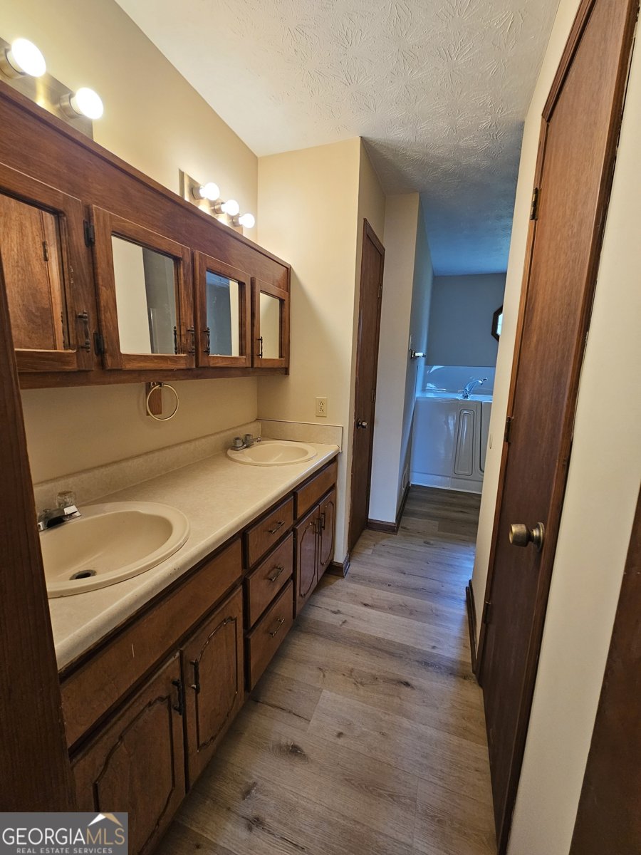 342 Lakeshore Drive Stockbridge - 32