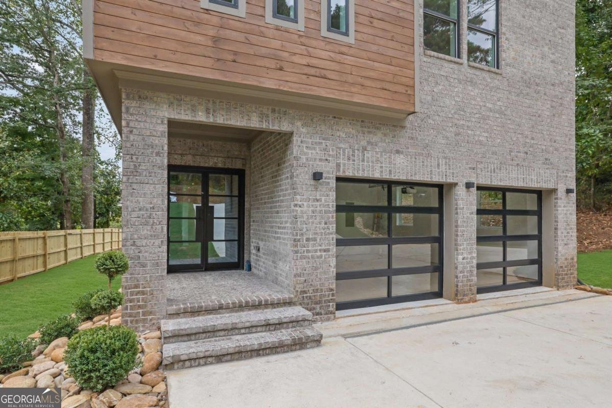 120 Gwinnett Street Buford - 3