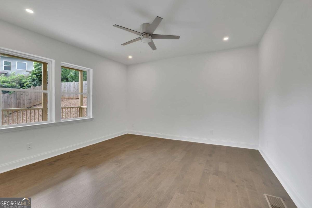 120 Gwinnett Street Buford - 33