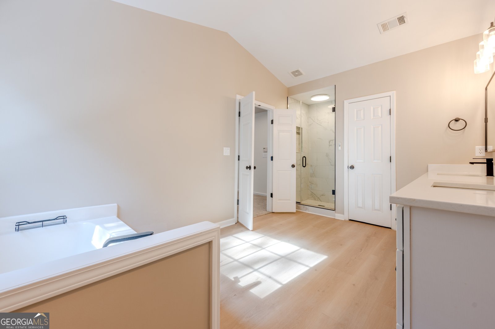 240 ASHLAND Drive Woodstock - 16