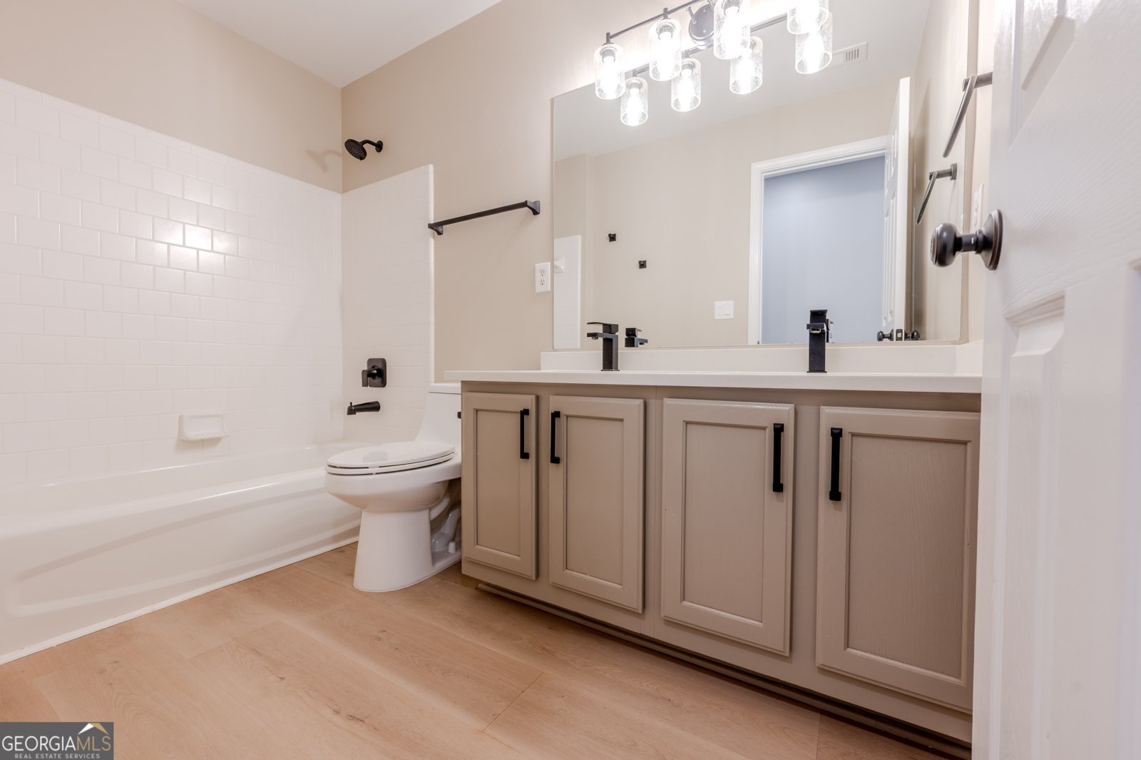 240 ASHLAND Drive Woodstock - 18