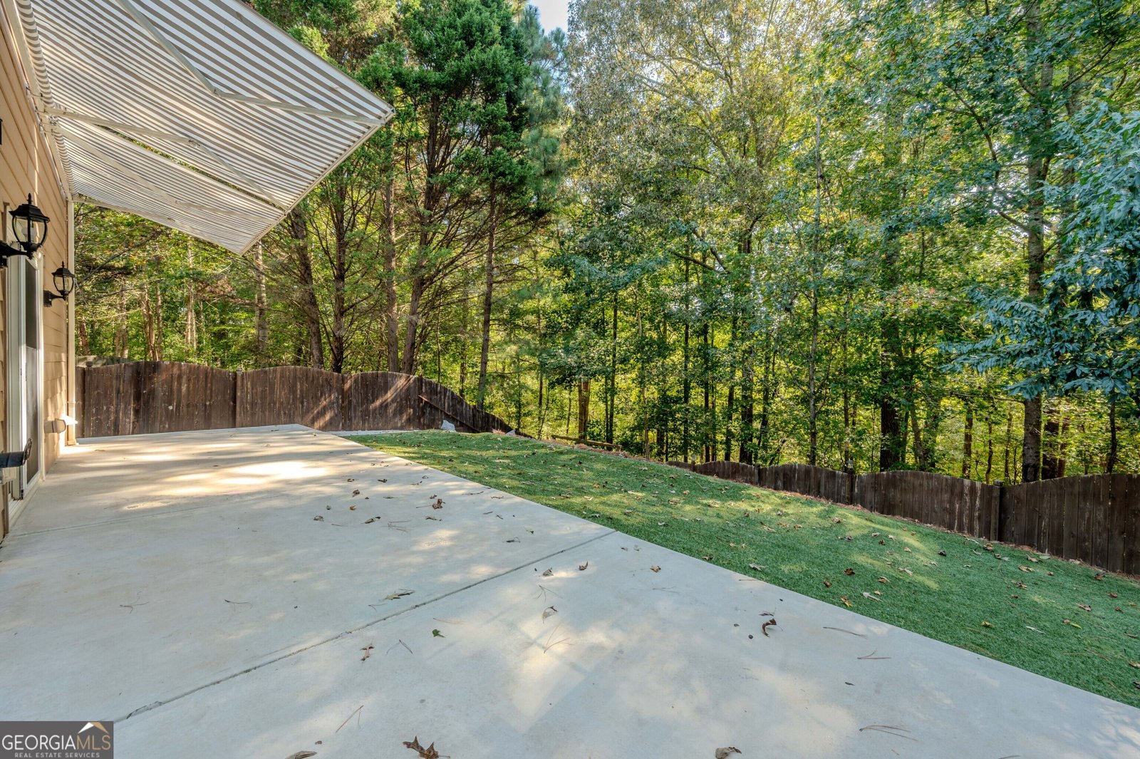 240 ASHLAND Drive Woodstock - 24