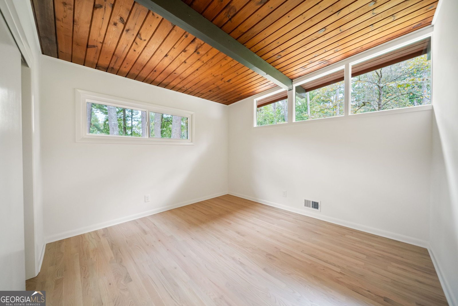 3471 Summitridge Drive Atlanta - 27