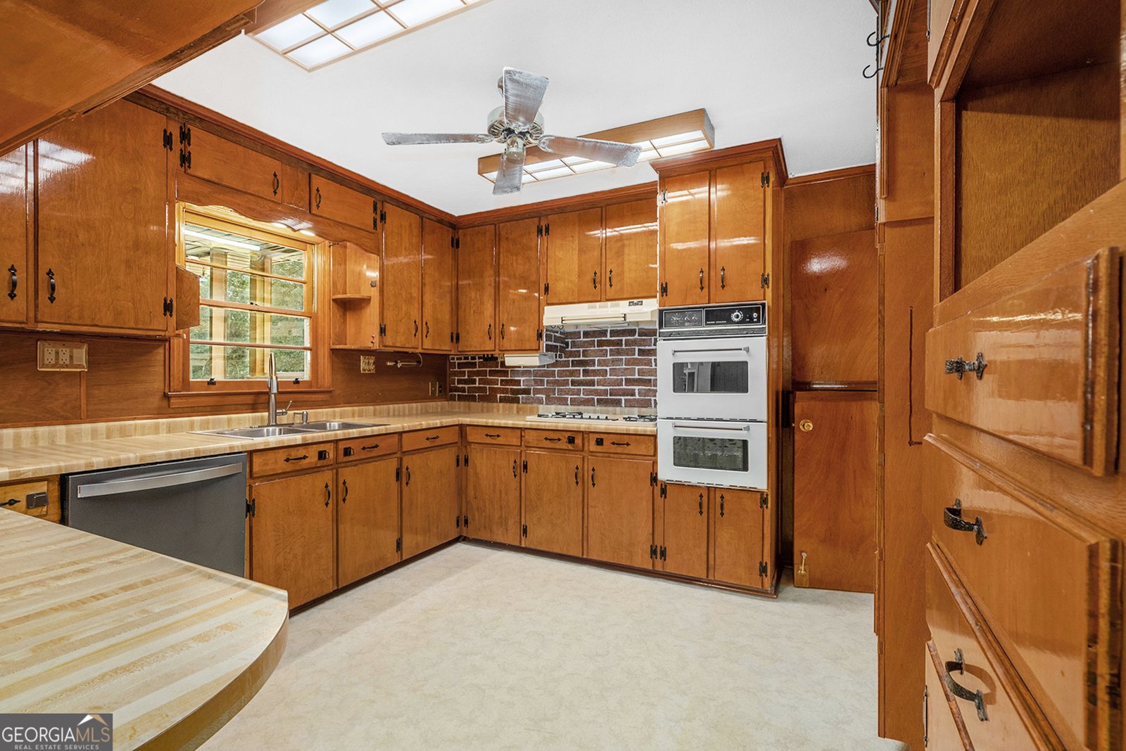 525 Virginia Lane Hull - 15
