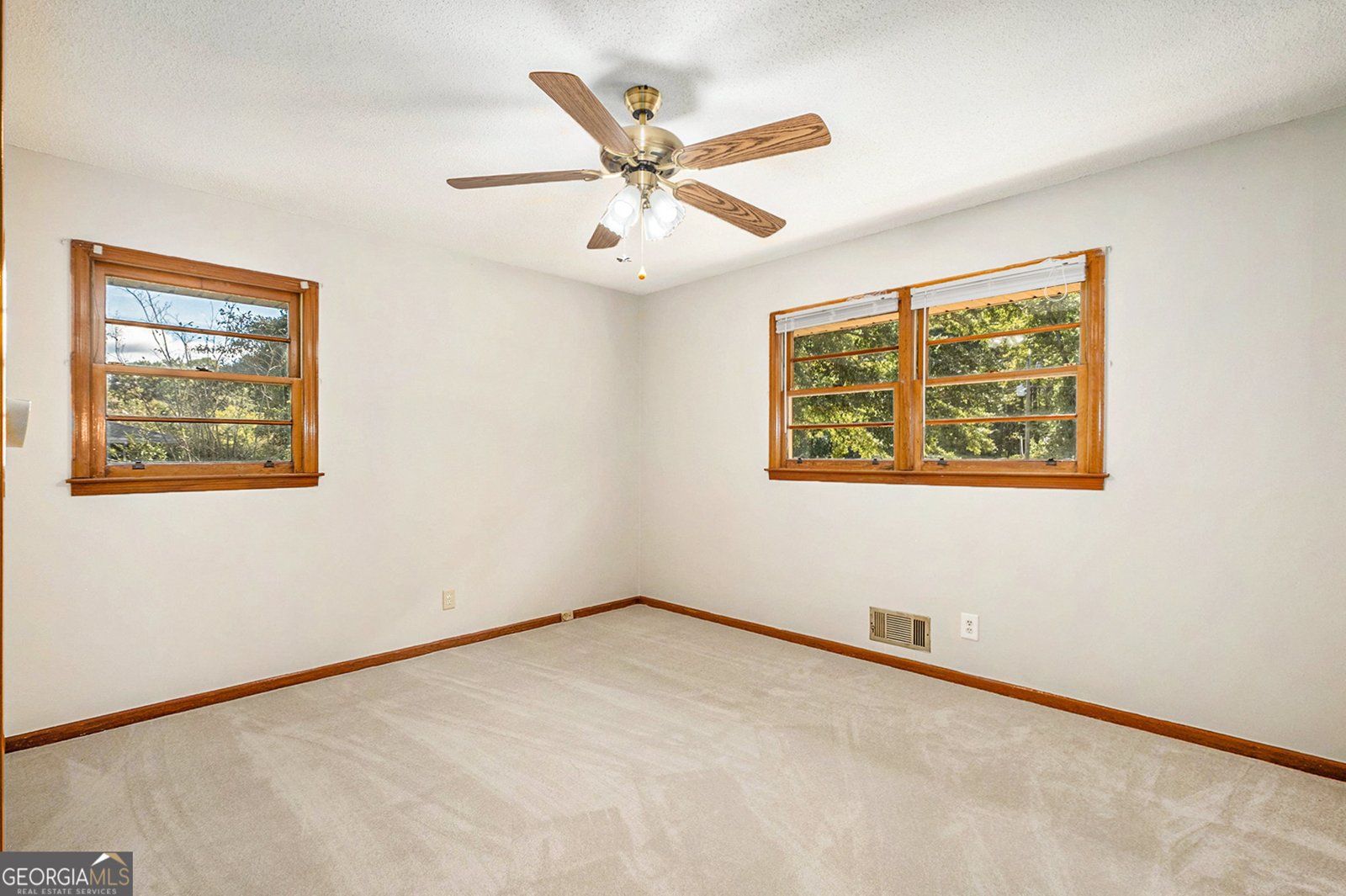 525 Virginia Lane Hull - 3