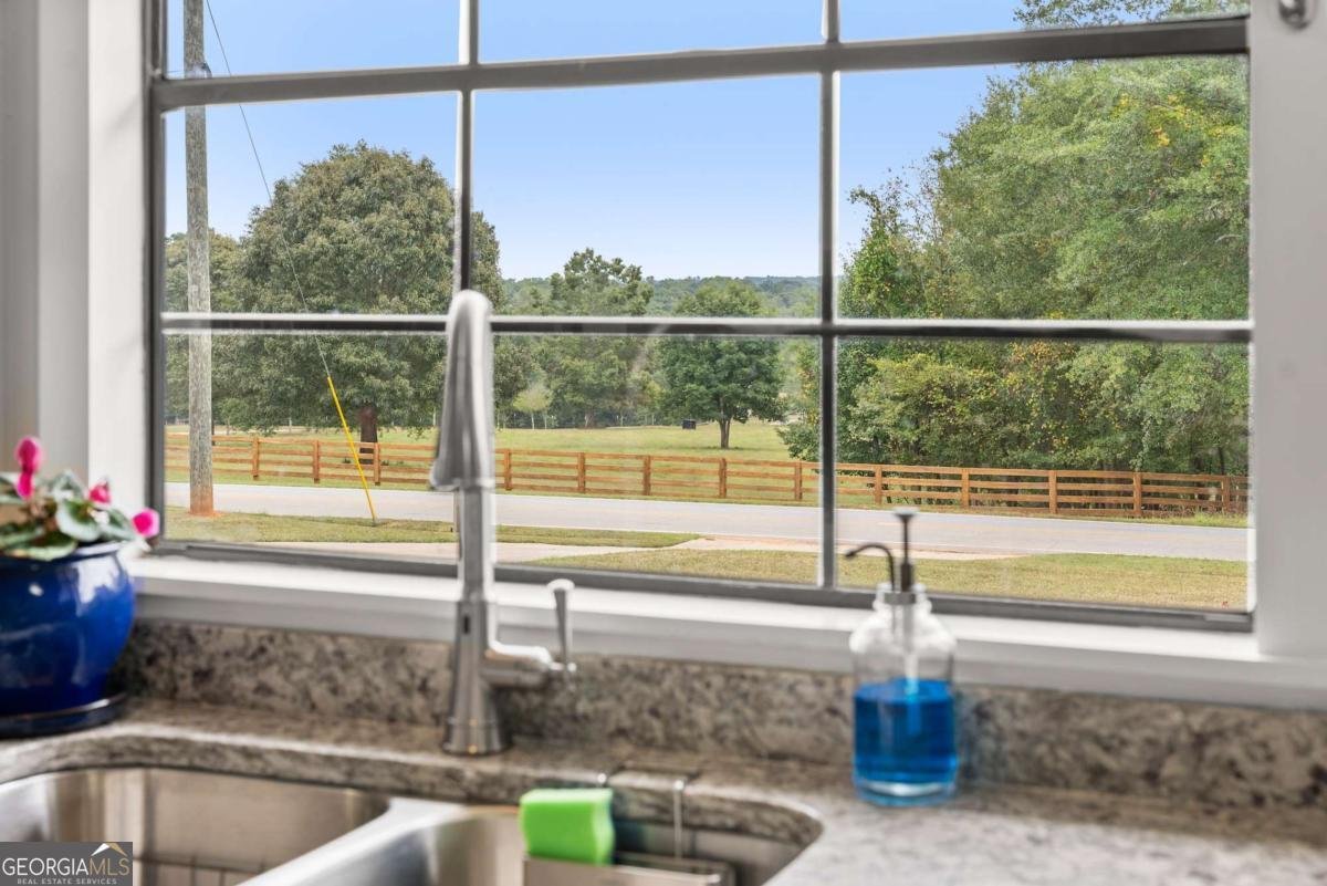 1689 Old State Road Pendergrass - 32